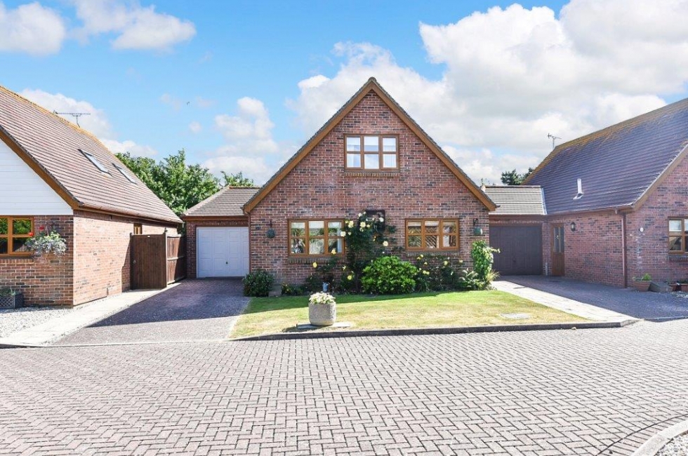 Property for Sale, West Wittering 21 Culimore Close Baileys Estate Agent